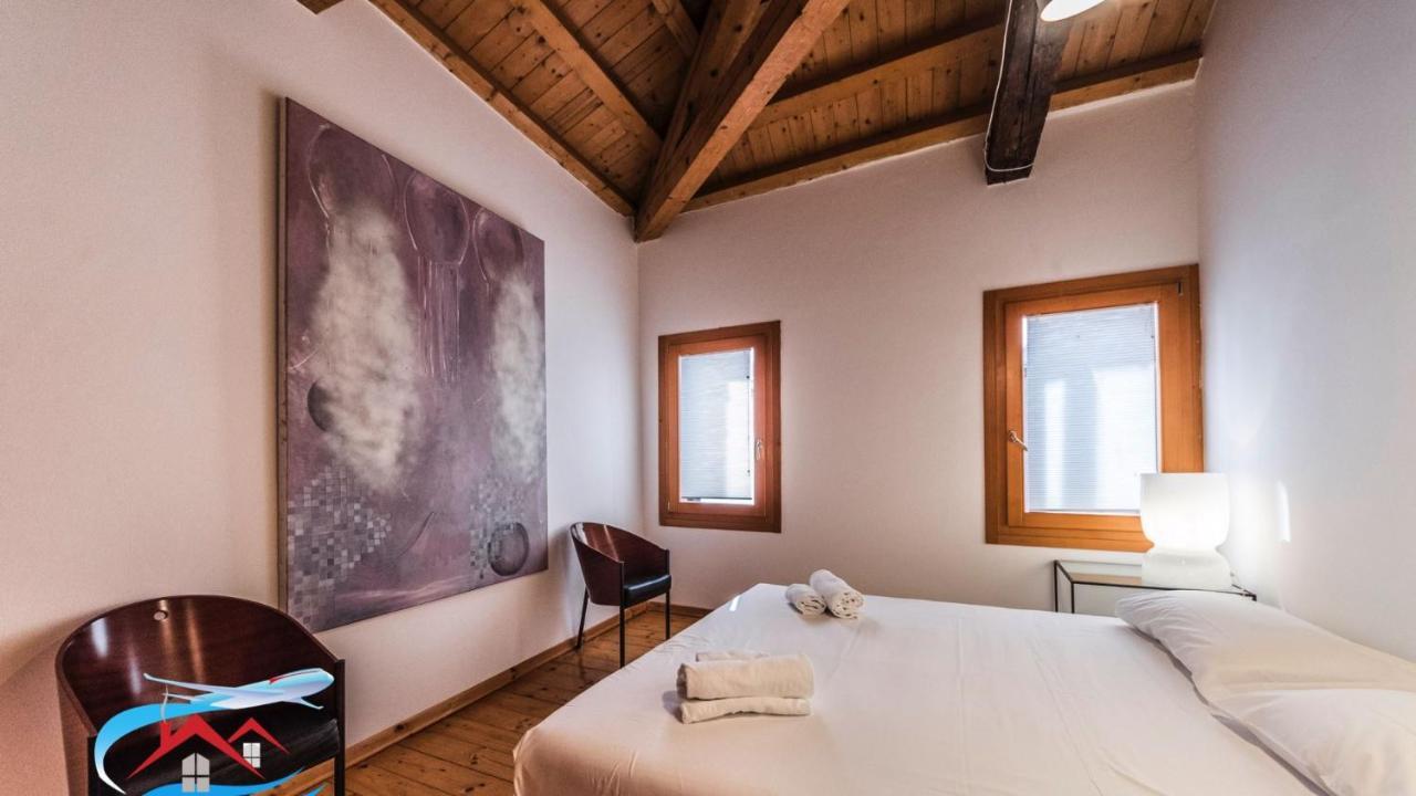 Au Nom De La Rose Apartment Venice Exterior photo